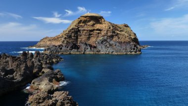 Felsen vor Porto Moniz - Madeira clipart