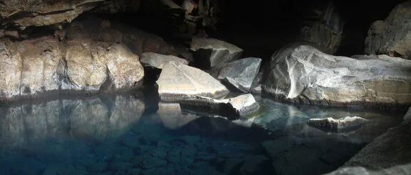 アイスランド - ホット洞窟 — ストック写真