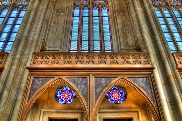 Arched ceiling with stained glass windows close up — Stock Photo, Image
