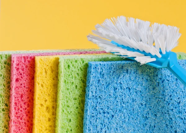 Brush and sponges for cleaning — Stock Photo, Image