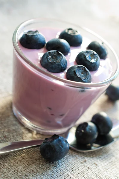 Blueberry yogurt — Stock Photo, Image