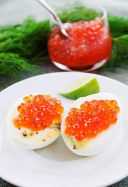 Huevos y caviar — Foto de Stock