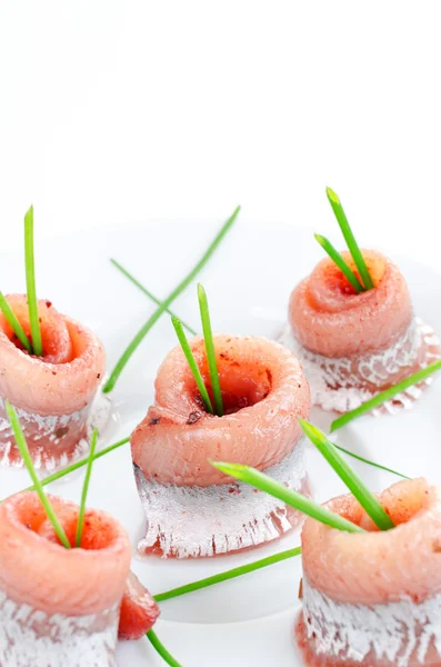 Ringa balığı böreği taze soğan ile — Stok fotoğraf
