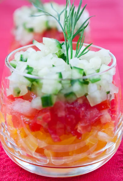 Овощной салат в стакане — стоковое фото