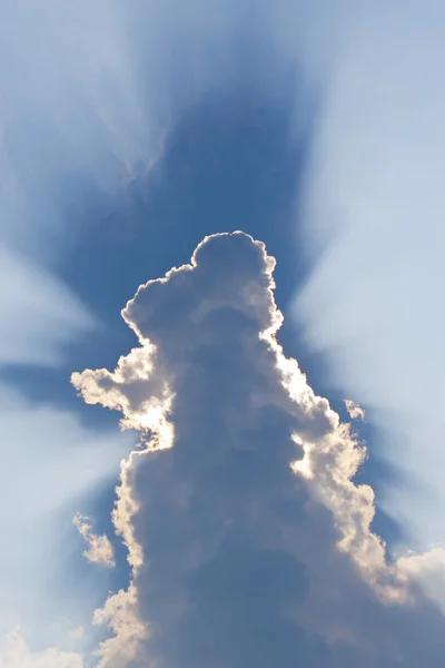 Dramática nube de tormenta con aura — Foto de Stock