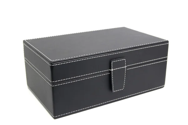 Caja de cuero negro sobre fondo blanco — Foto de Stock
