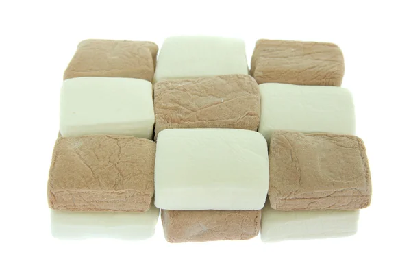 Marshmallow isolado sobre branco — Fotografia de Stock
