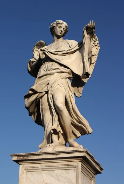 Angel on bridge Ponte Sant' Angelo, Roma. — Stock Photo, Image