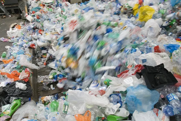 リサイクル プラスチックによる汚染 — ストック写真