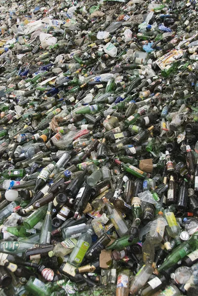 Verontreiniging, dagelijkse glas recyclen van afval — Stockfoto