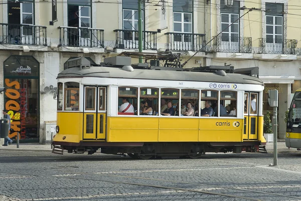 Τυπικό τροχιοδρομικών γραμμών στην Ευρώπη lisboa, Πορτογαλία, — Φωτογραφία Αρχείου