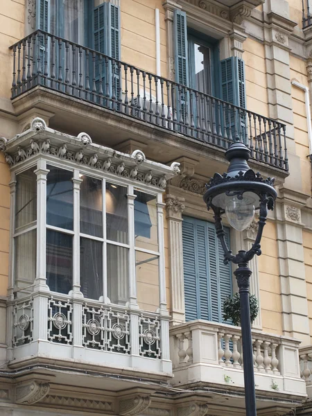 Enclosed balcony, Barcelona center, Spain. — Stock Photo, Image