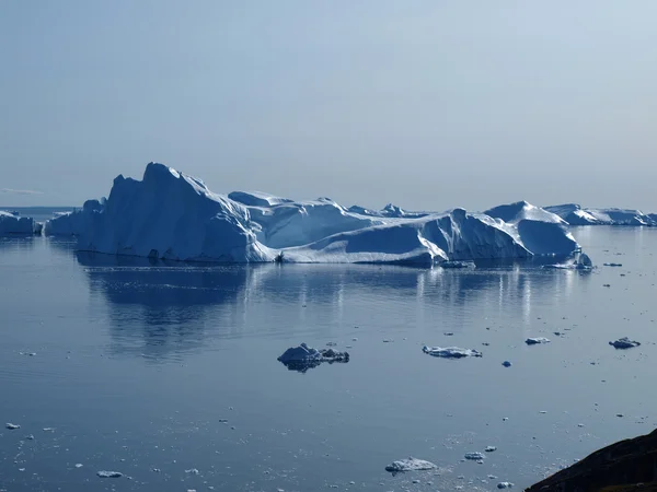 Góry lodowe ilulissat południowym wybrzeżu Grenlandii. — Zdjęcie stockowe