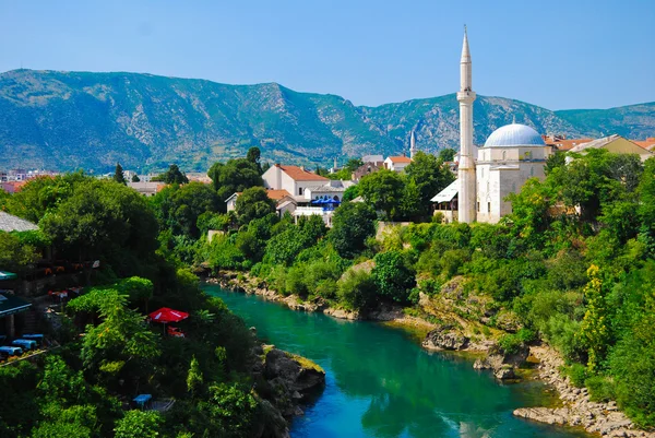 Mostar, Bosna, krajina v létě — Stock fotografie