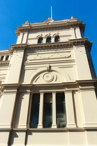 Фасад старого здания — стоковое фото