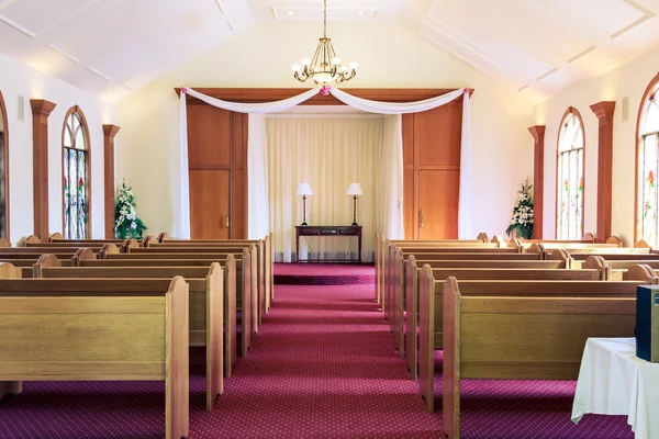 Інтер'єр весільної каплиці - горизонтальний — стокове фото