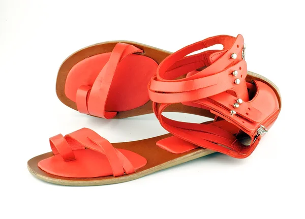 Zapatos abiertos femeninos rojos — Foto de Stock