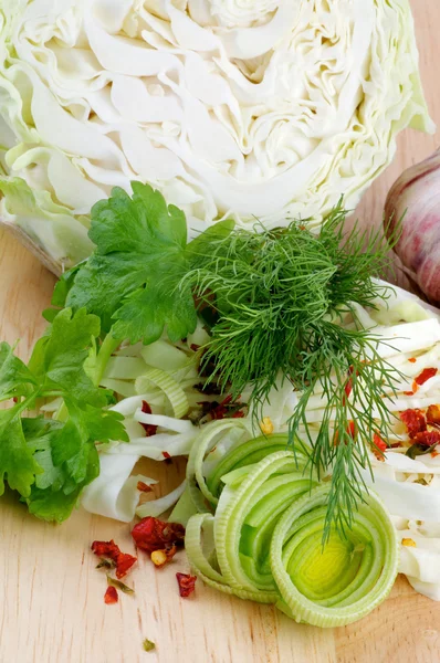 Set of cabbage and raw vegetables — Stock Photo, Image