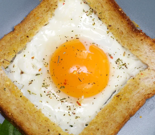 Τηγανητά αυγά στο γαλλικών — Φωτογραφία Αρχείου
