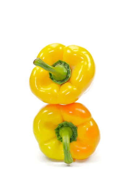 两个黄色甜椒 — 图库照片
