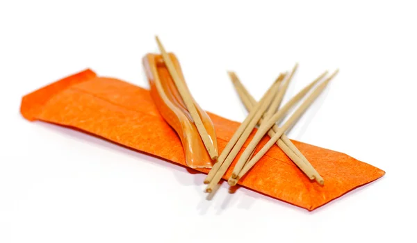 Oranje aromatherapie stokken geïsoleerd op witte achtergrond — Stockfoto