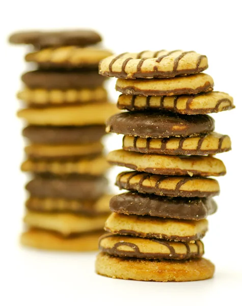 Shortcakes mit Schokoladenglasur isoliert auf weißem Hintergrund — Stockfoto