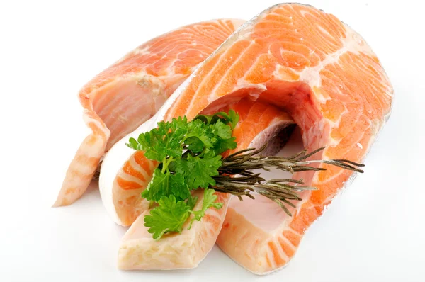 Bistecche fresche di salmone crudo — Foto Stock