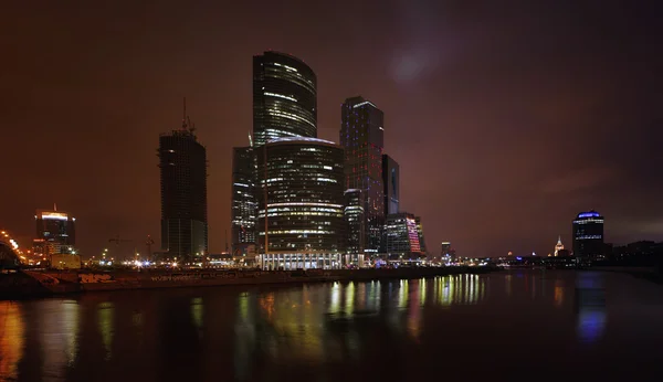 Panorama van de stad Moskou 's nachts — Stockfoto