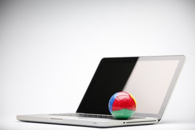 bilgisayar ve topu