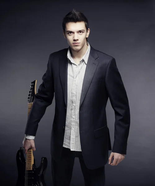 Muž s electro guitar — Stock fotografie