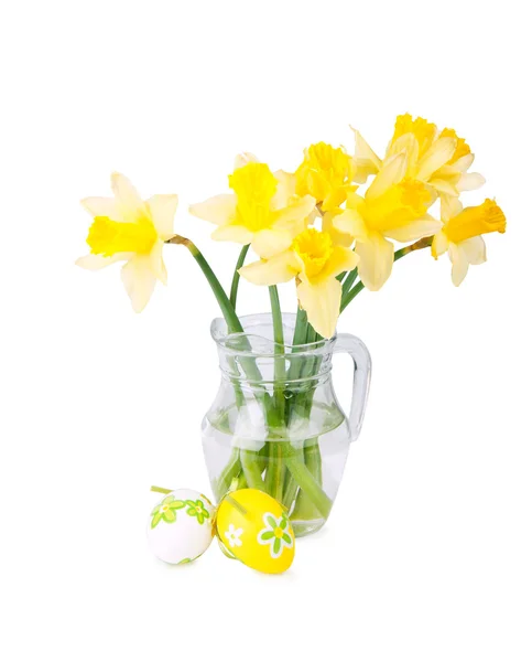 Pasen decoratie met narcissus — Stockfoto