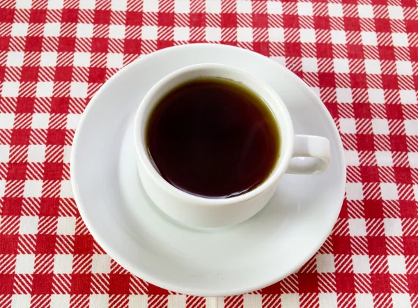 Beyaz kahve çiftine damalı masa örtüsü — Stok fotoğraf