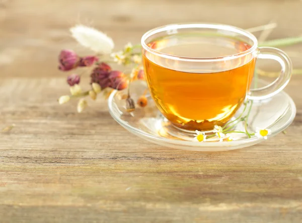Tè in mattina soleggiata — Foto Stock