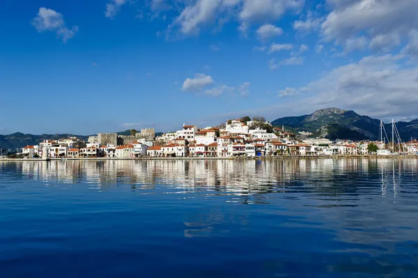 Marmaris ciudad y fortaleza vista desde el mar — Foto de Stock