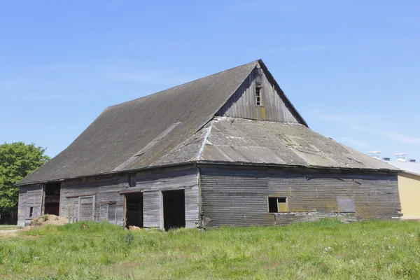 An Old Weathered Barn — Stock Photo, Image