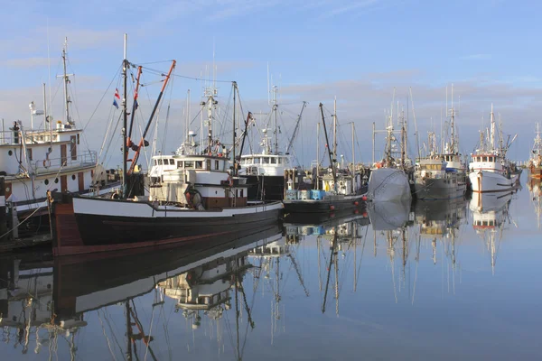 Barcos de pesca comerciais — Fotografia de Stock