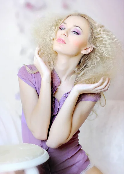Beautiful woman fashion model on soft background — Stock Photo, Image