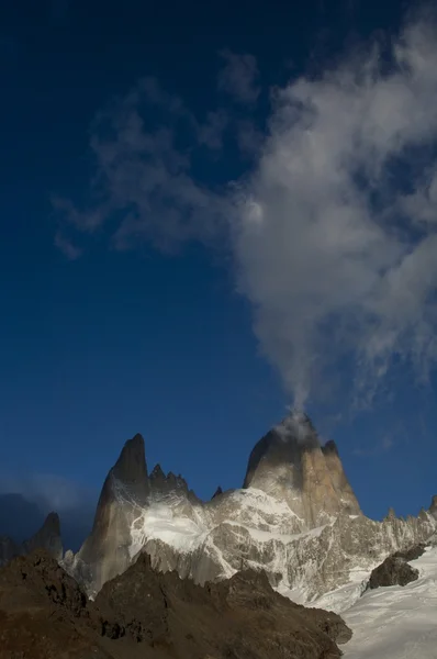 Fitz roy peak und range bei Sonnenaufgang, los glaciares nationalpark — Stockfoto