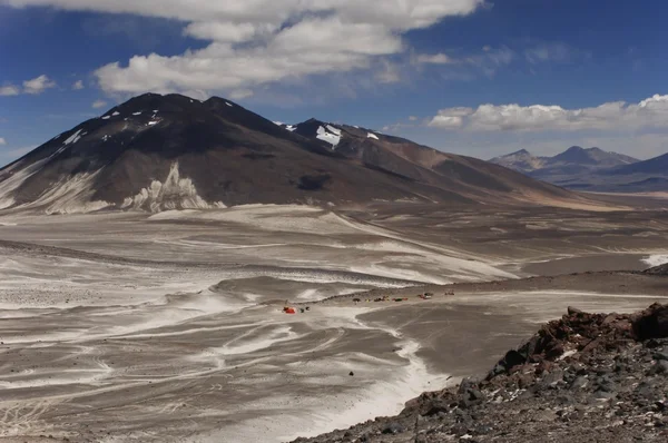 Atacama basecamp pro výstup Vulkán ojos del salado Royalty Free Stock Obrázky