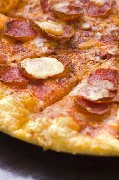 Pizza de pepperoni — Fotografia de Stock