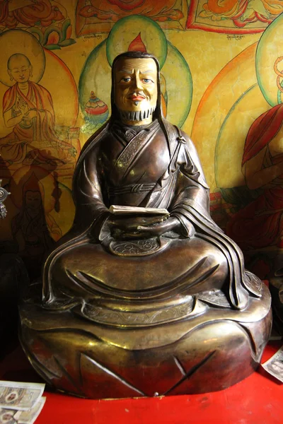 Scultura nel monastero buddista — Foto Stock