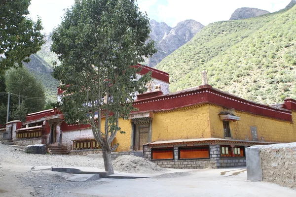 Mosteiro budista no Tibete — Fotografia de Stock