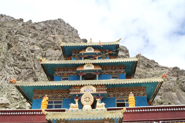 Monastère bouddhiste au Tibet — Photo