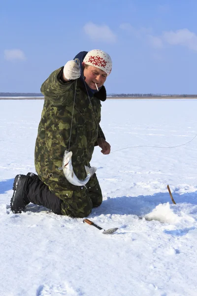 Łowienie lodu — Zdjęcie stockowe