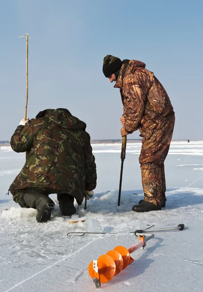 Pesca en hielo —  Fotos de Stock