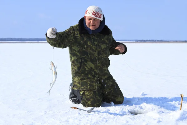 Pesca en hielo — Foto de Stock