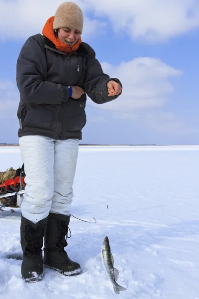 氷上釣り — ストック写真