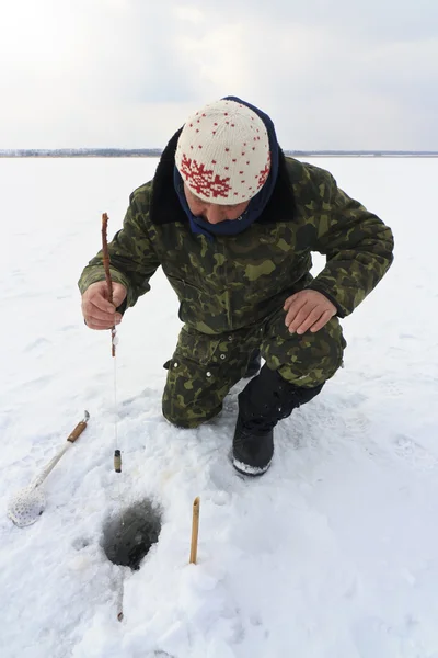 Pesca en hielo — Foto de Stock