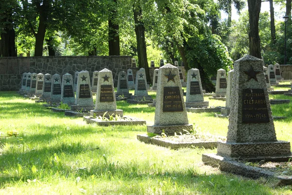 Cemetery of soviet soldiers — Stock Photo, Image