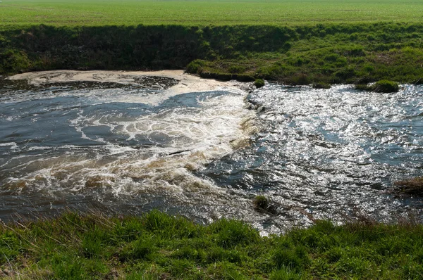 Малая река — стоковое фото